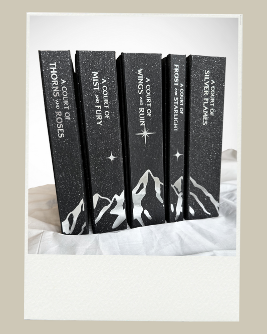 A Court of Thorns and Roses Series - Sarah J. Maas | Night Court Editions